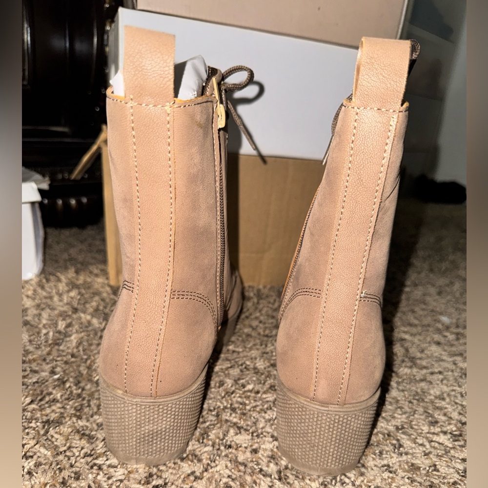 Booties - Picture 4 of 4